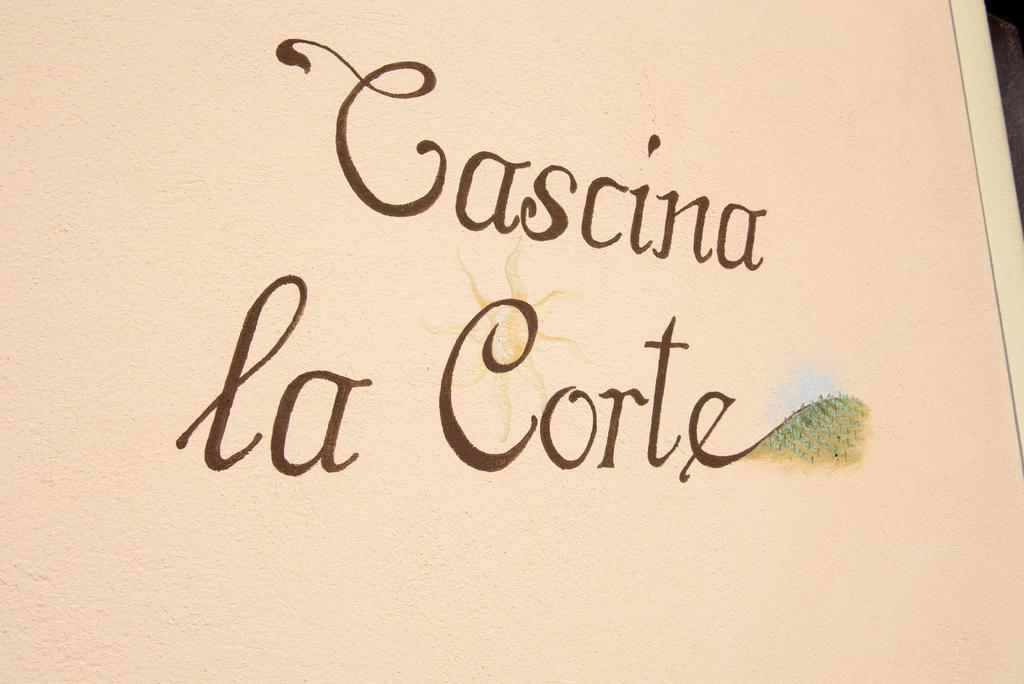 Cascina La Corte Acomodação com café da manhã Neive Exterior foto